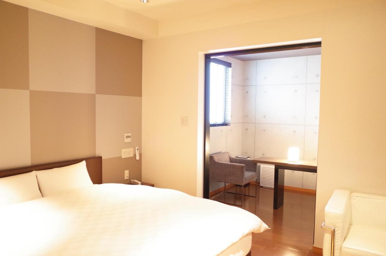 Luxe Hotell Higashihiroshima Exteriör bild