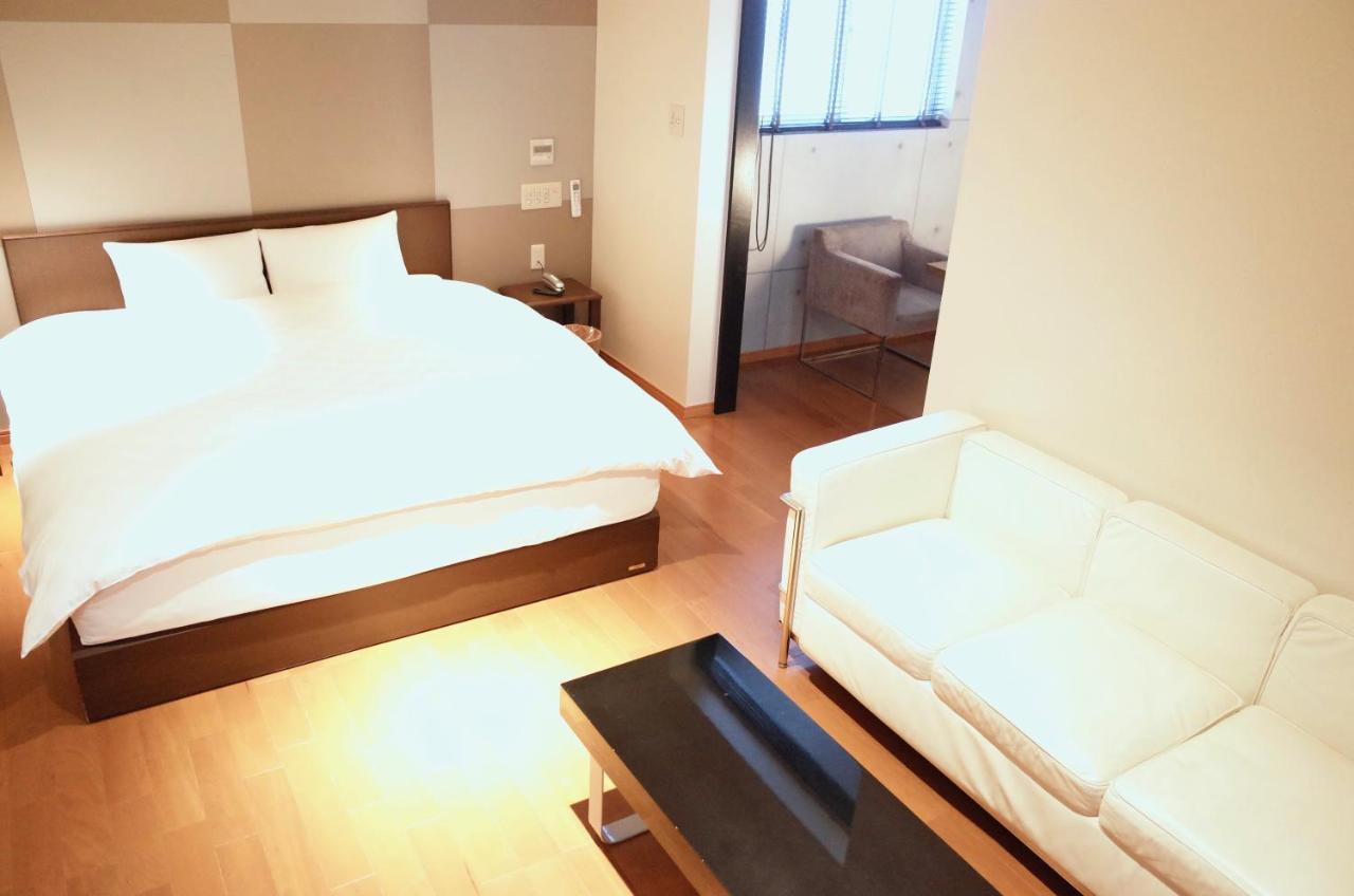 Luxe Hotell Higashihiroshima Exteriör bild